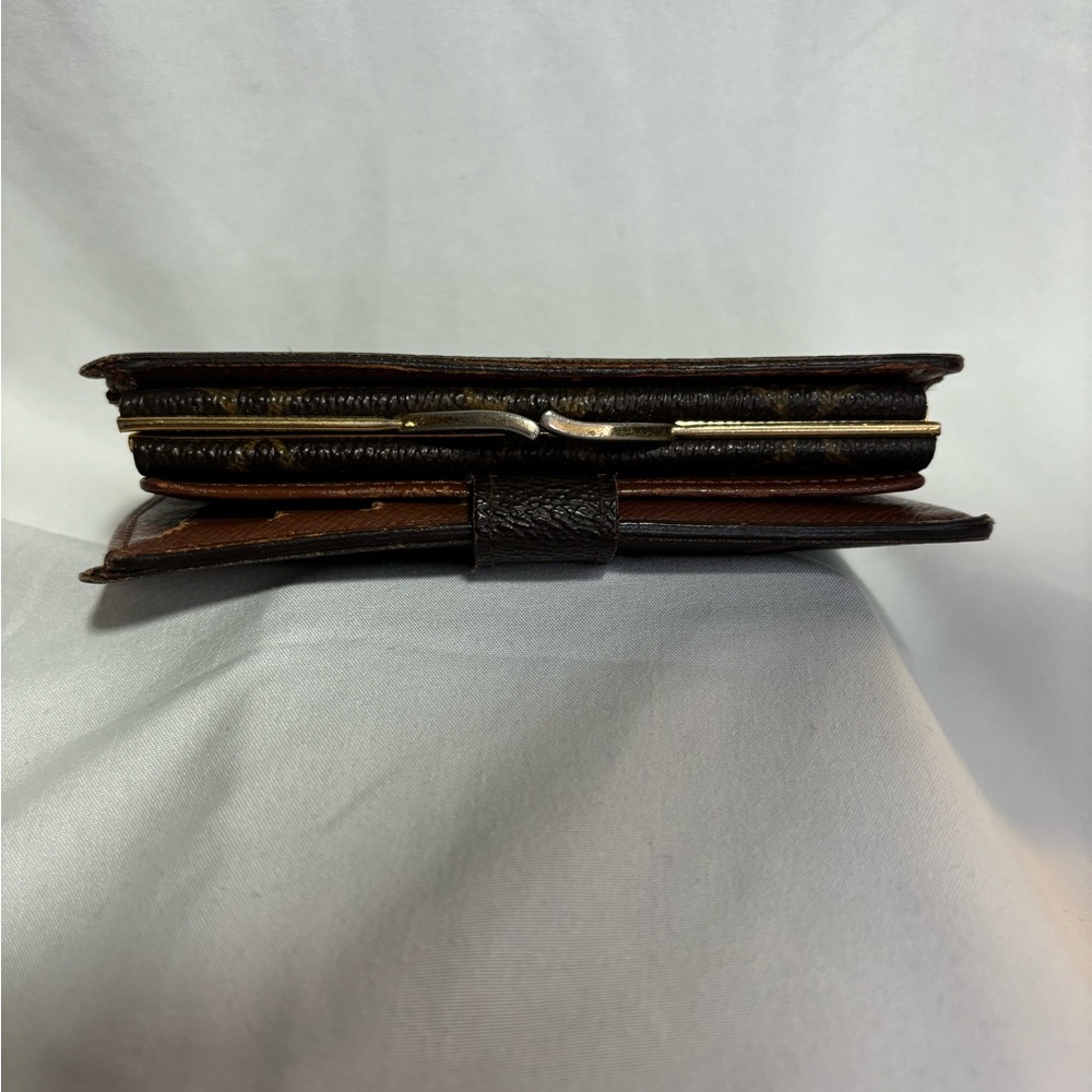 Louis Vuitton Brown and Gold Monogram Card Holder - Picture 2 of 11